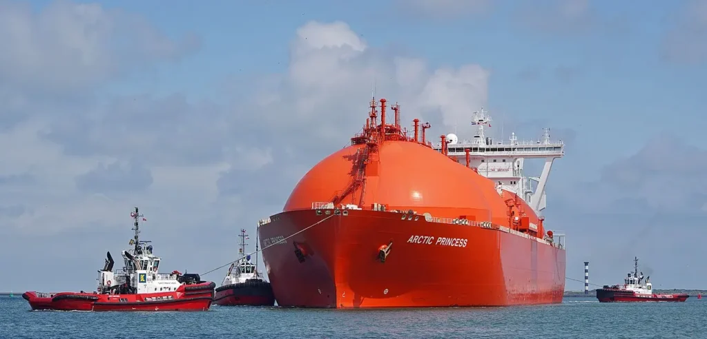 Putin autoriza la venta de la participación de TotalEnergies en Arctic LNG 2