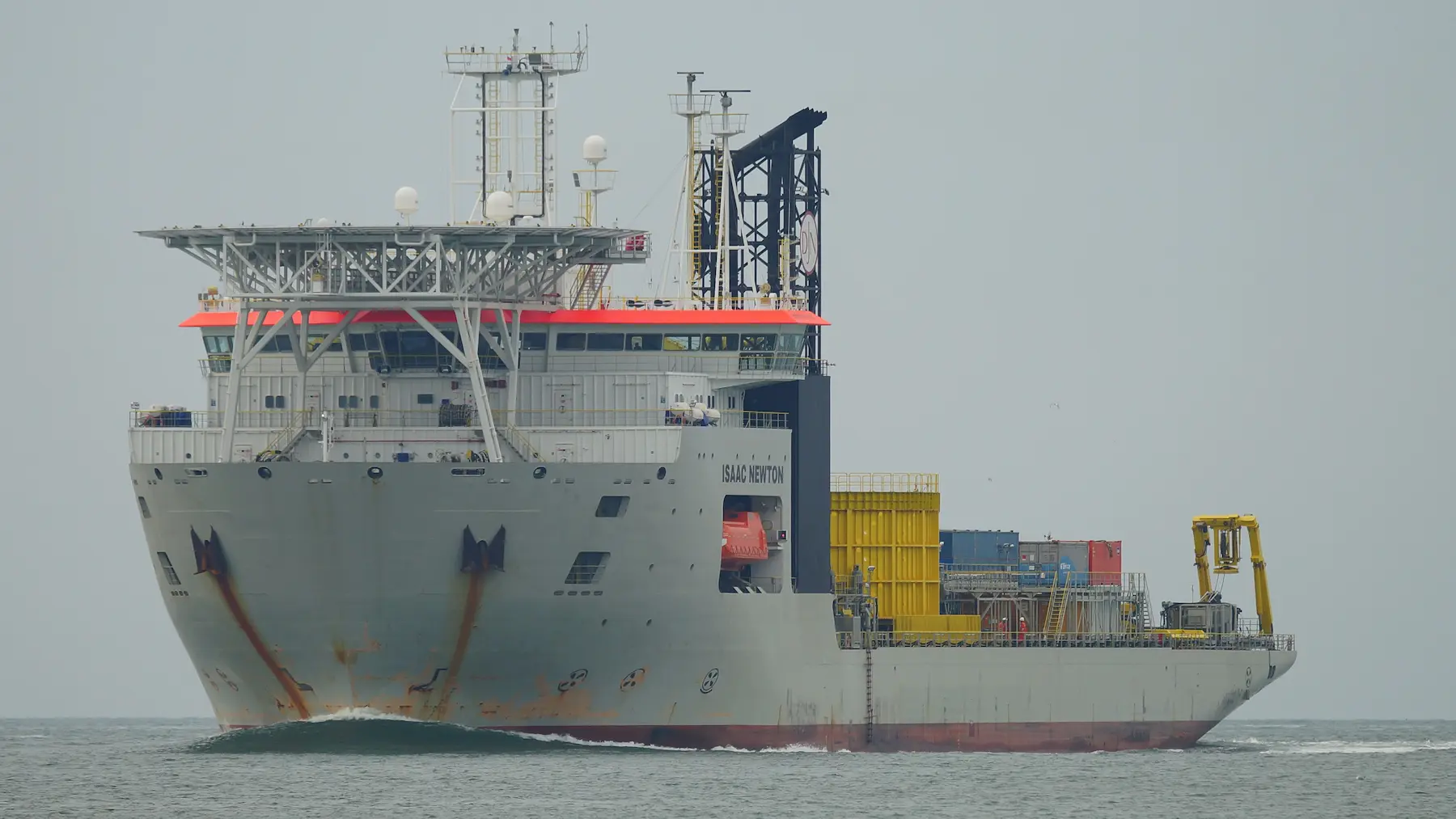 Barco Isaac Newton, un barco de tendido de cables submarinos.